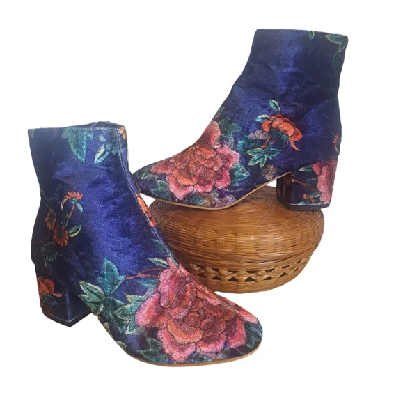 Floral Velveteen Fabric Booties Navy/Pink Women's Sz 37/6.5 Boho 60's Hippie - Picture 6 of 9
